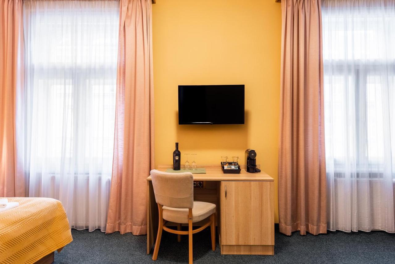 Libero 3* Prag